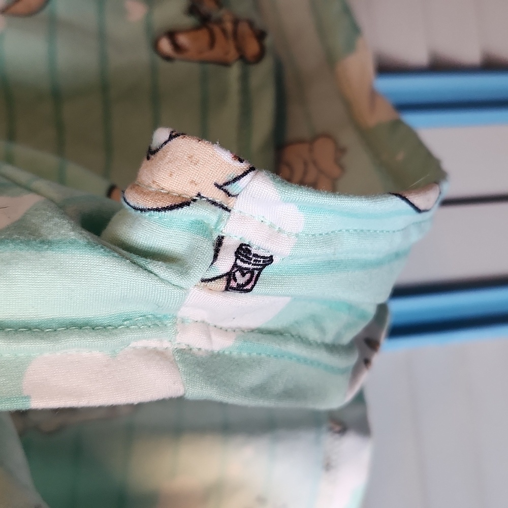 Weekend Edition Sloth Pajama Set โ Womenโs XS - Picture 10 of 12